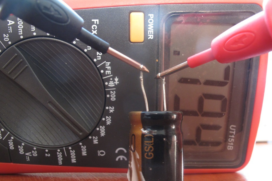 Как проверить конденсатор мультиметром не выпаивая - порядок проверки