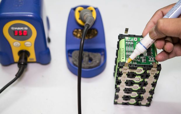 Как сделать зарядное устройство для автомобильного аккумулятора своими руками | 🔋⚡автомобильные аккумуляторы