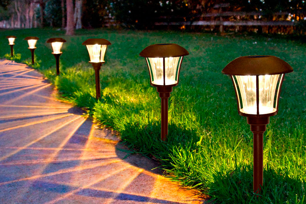 Уличные светильники для загородного дома: примеры расчетов наружного освещения