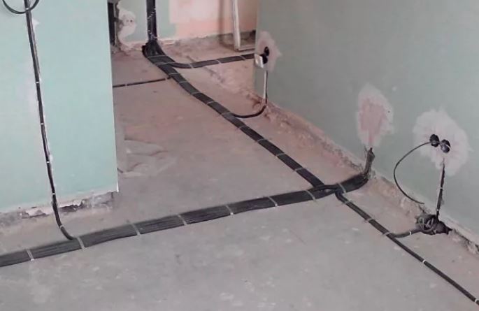 Особенности прокладки кабеля в полу