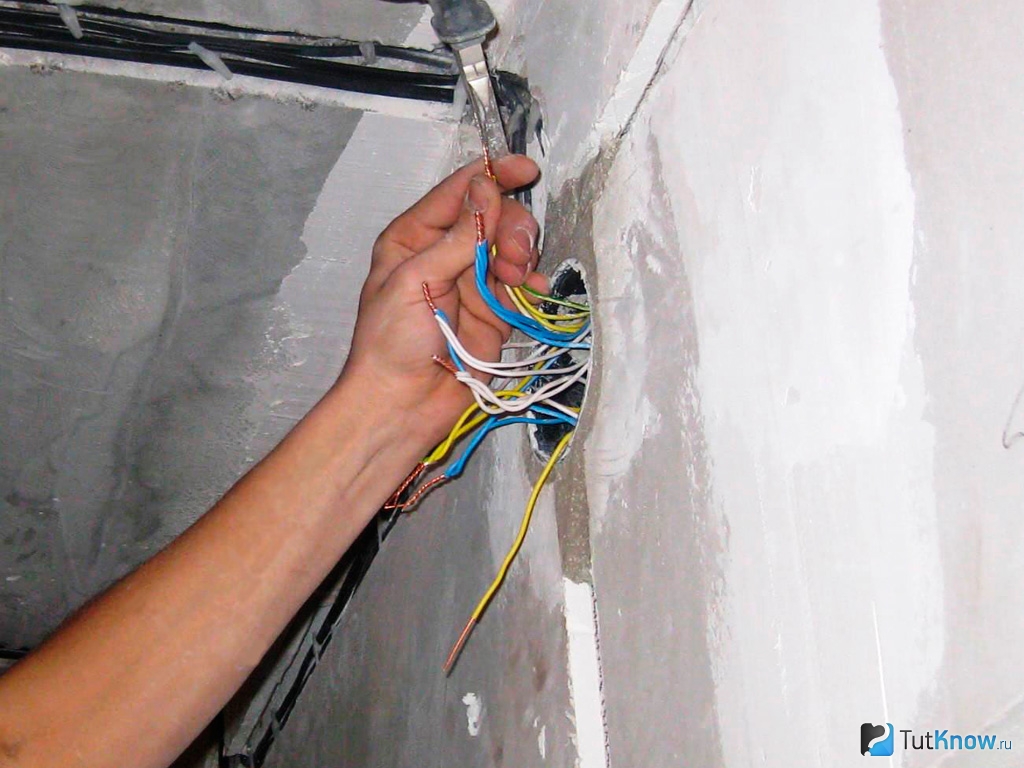 Как найти и устранить обрыв провода в стене: всевозможные способы