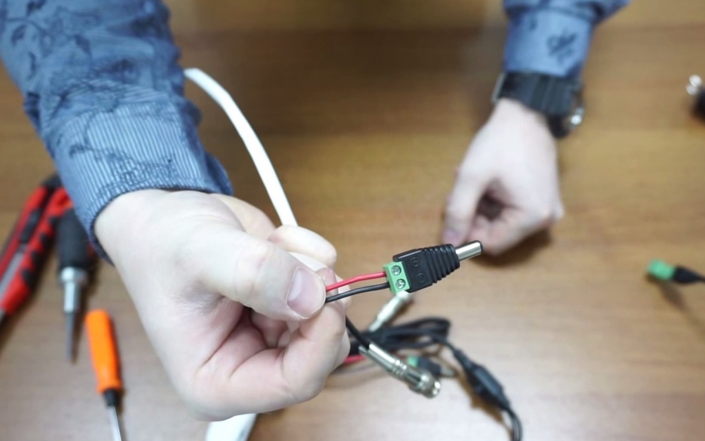 Как правильно соединить антенный кабель и удлинить его