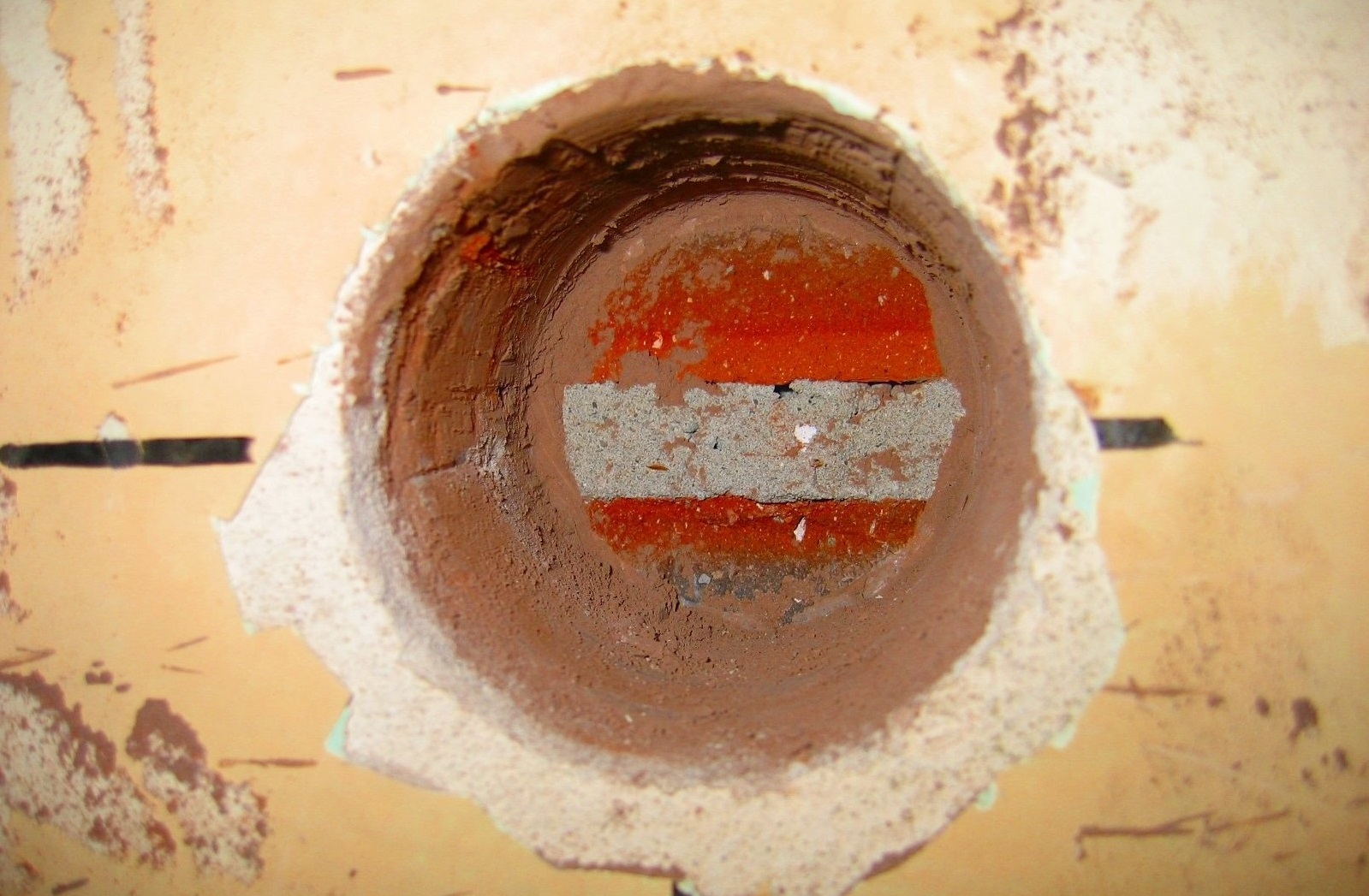 Установка розеток в бетонную стену своими руками (фото и видео)