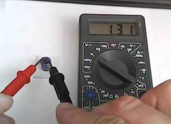 Как проверить керамический конденсатор мультиметром не выпаивая