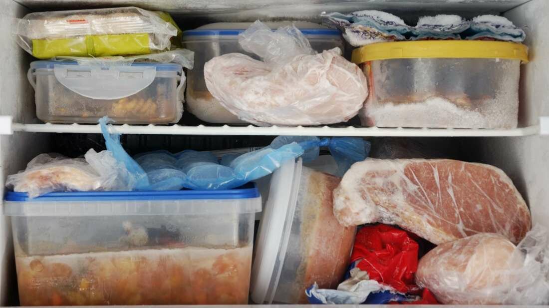 Как избавиться от снега и льда на задней стенке холодильника: причины появления, способы устранения, что делать, чтобы проблема намерзания не проявлялась повторно