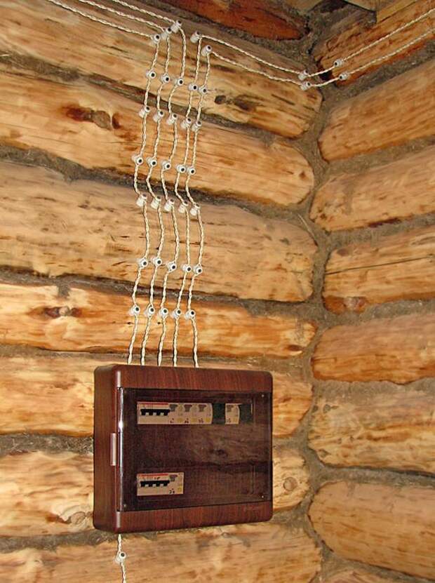 Ретро проводка в деревянном доме, монтаж электропроводки на изоляторах